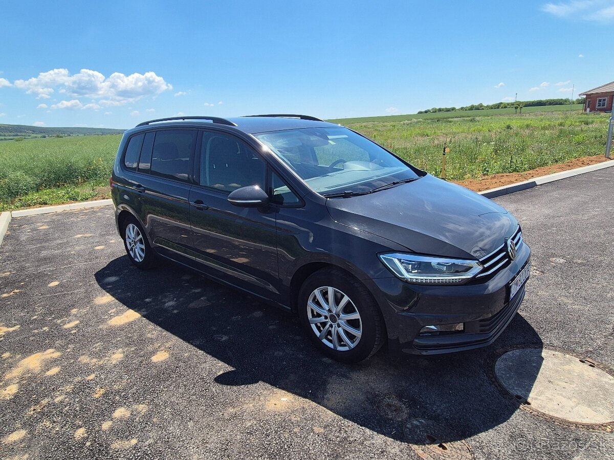 Volkswagen Touran - 2