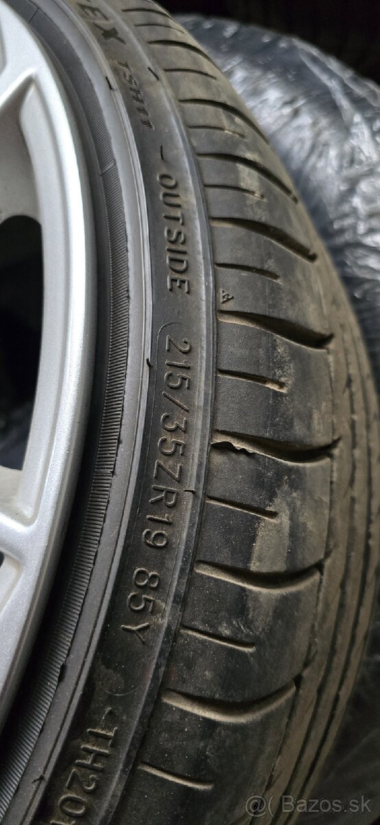 Pneumatiky triangle sportex 215 35 r19 - 2