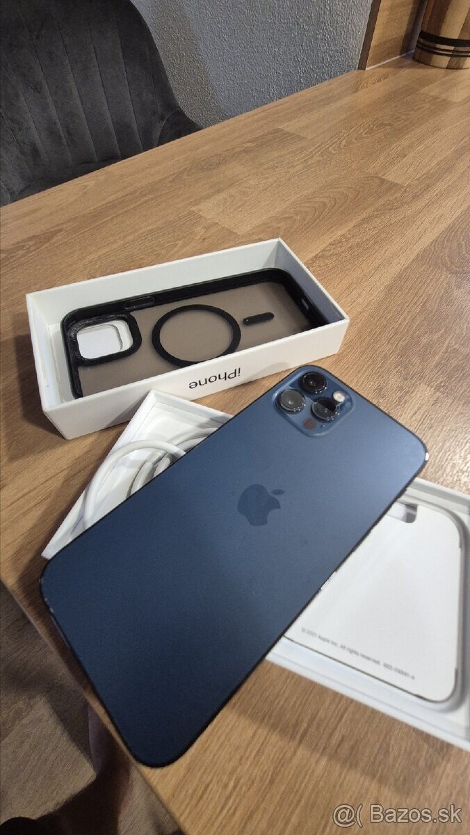 Apple iphone 12 pro 128gb krasny 82% - 2