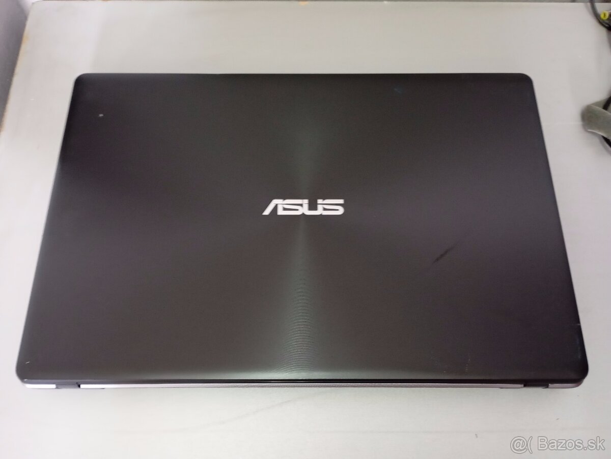 predám notebook ASUS X550C , WINDOWS 7 - 2