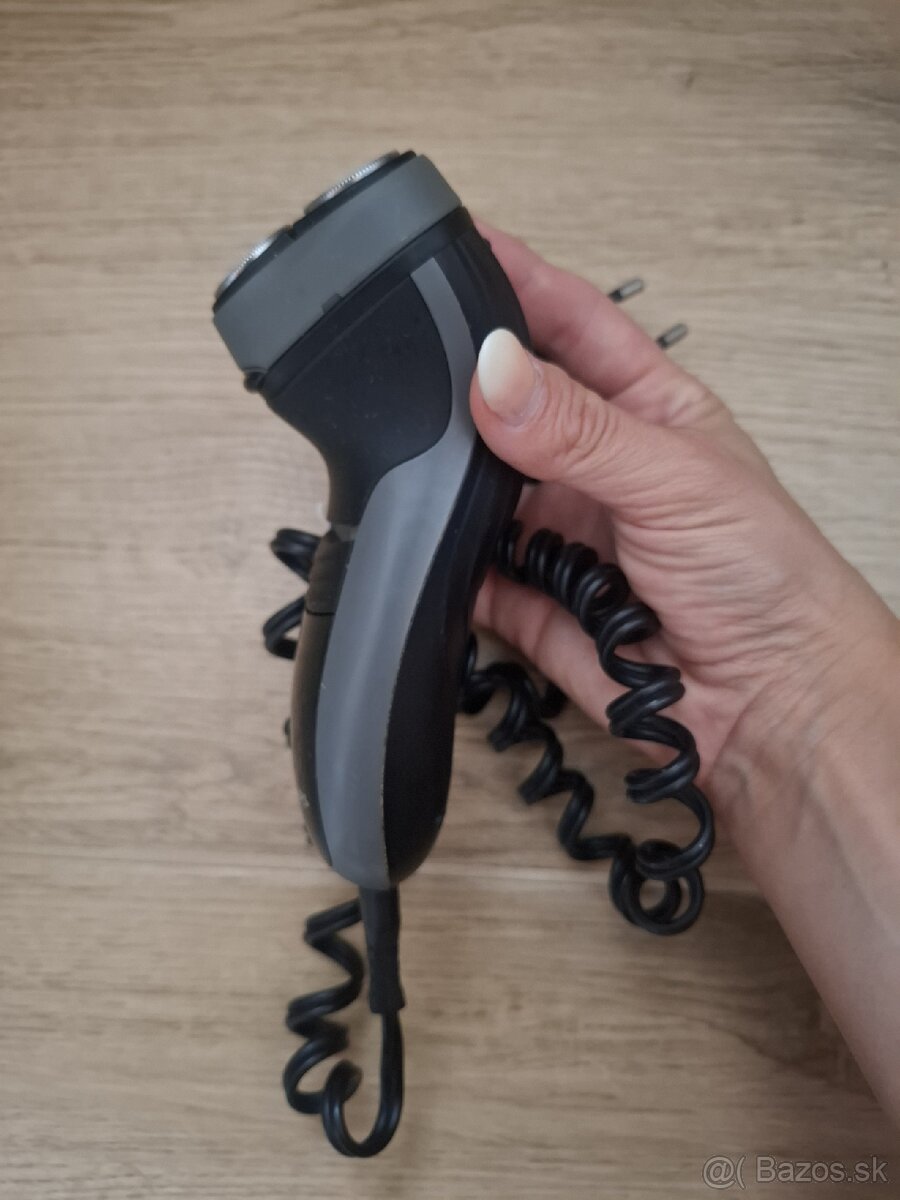 Philips rotačný holiaci strojček - 2