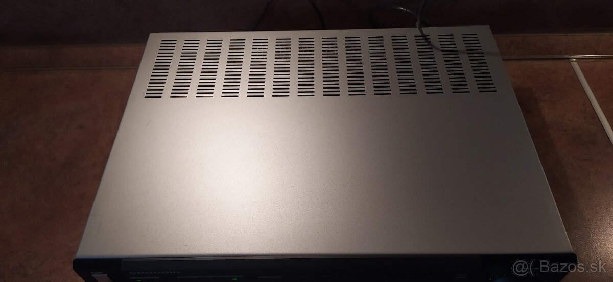 Zosilňovač Grundig V 7200 - 2
