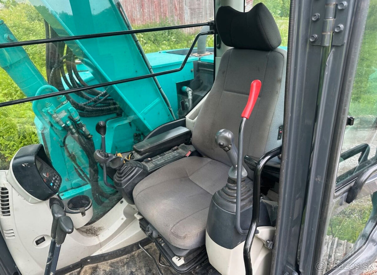 Pásový rypadlo Bagr Kobelco SK75SR-3E Minibagr - 2