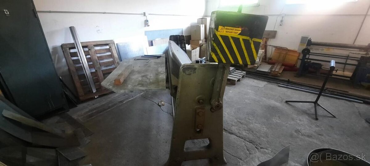 Ruční ohýbačka plechů PIESOK XK-2000/2 A - 2