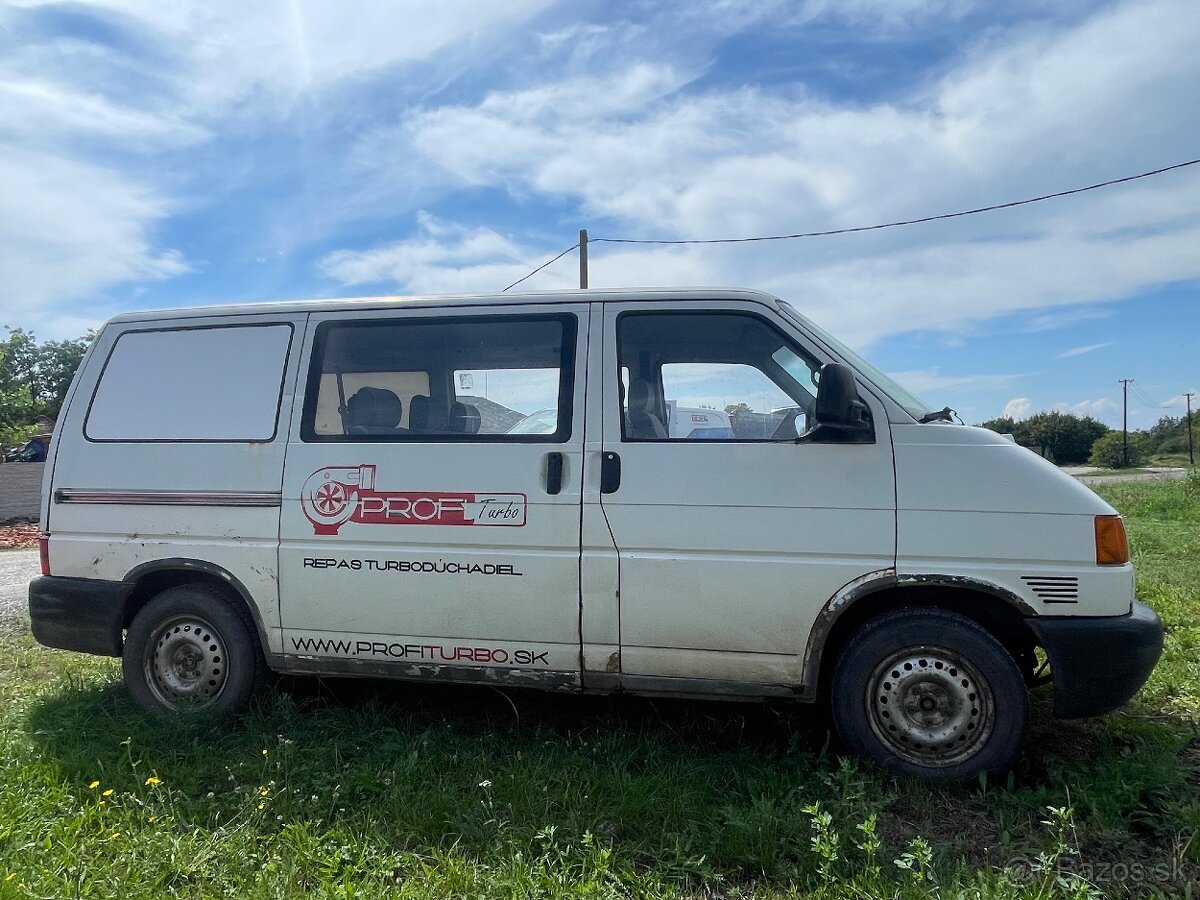 Volkswagen transporter 2,4 - 2