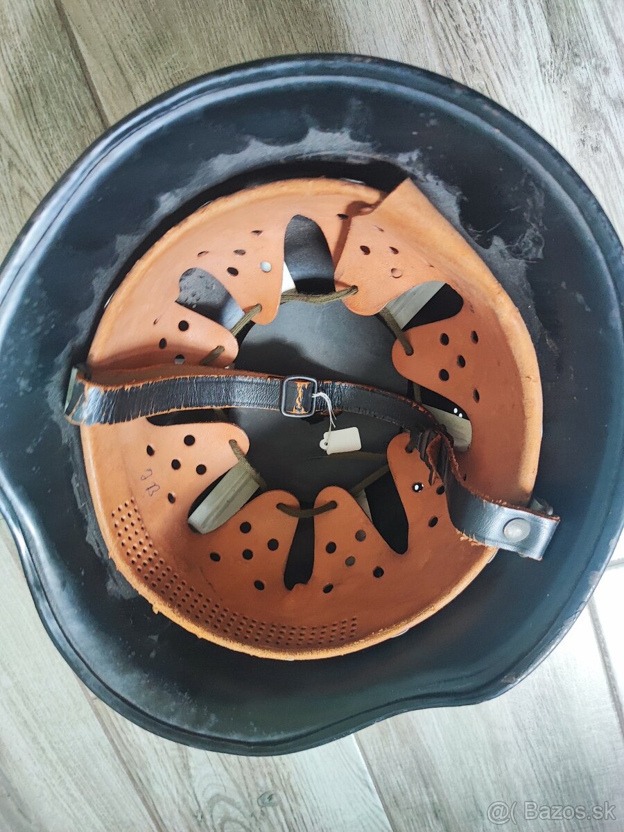 Nemecka helma m34 - 2