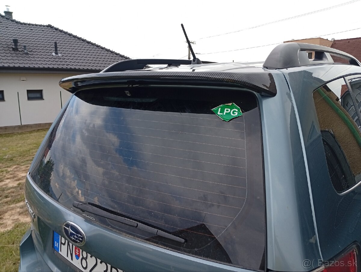 Predám spojlery na Subaru Forester SH - 2