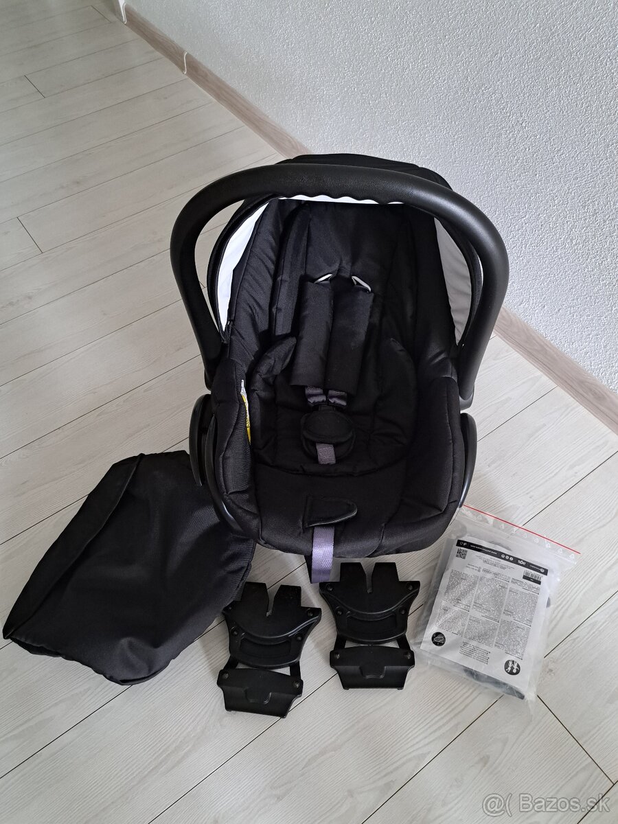 Autosedačka Petite&Mars - 2