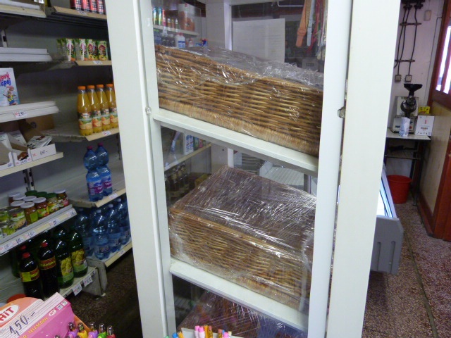 Predám - svietiaca vitrina na pečivo - 2