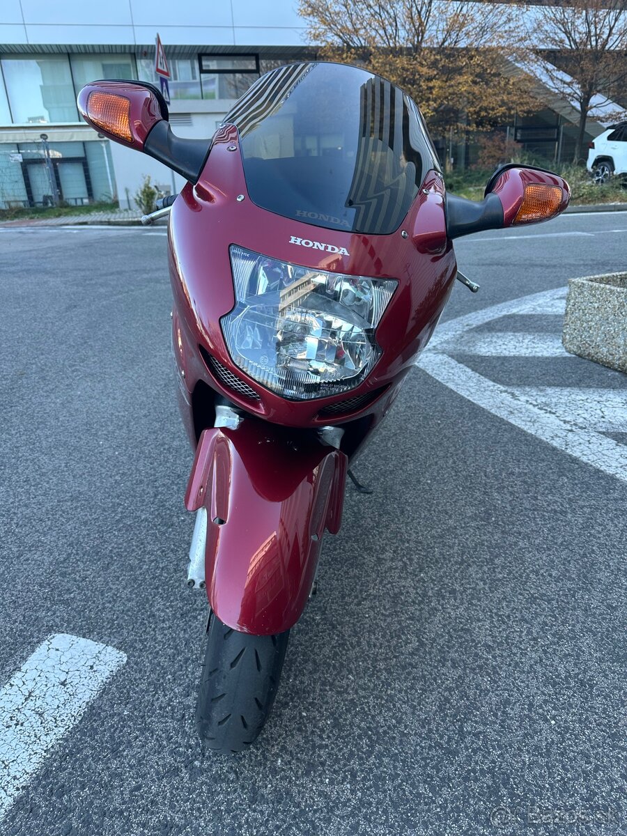 Honda CBR1100 XX Blackbird - 2