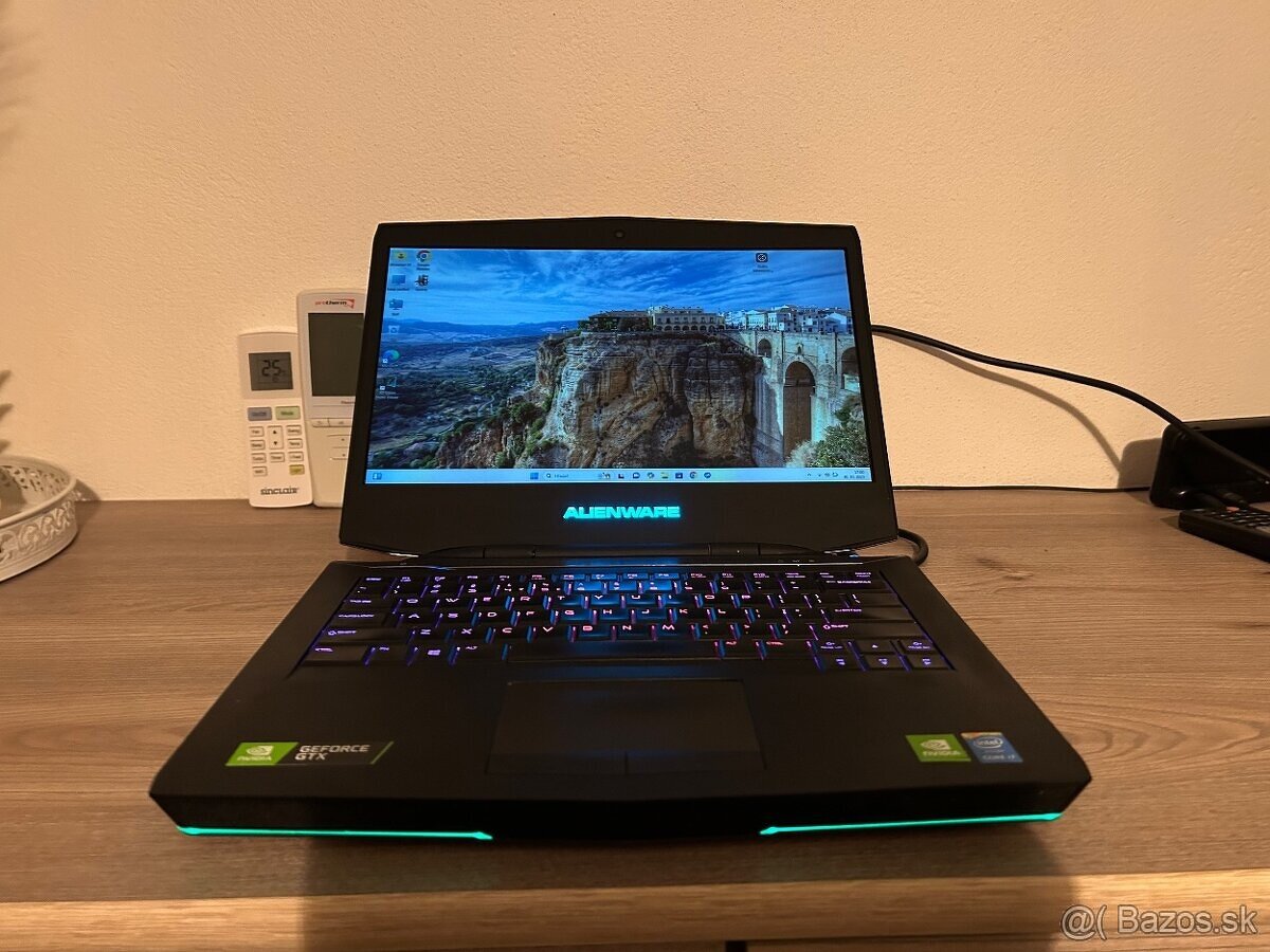 Herný Alienware 14 s i7,16gb ram,SSD+HDD,GTX,Fhd LCD - 2