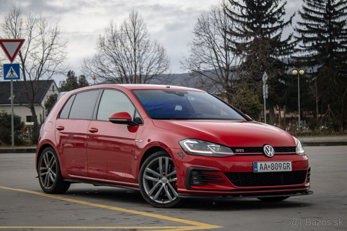 Volkswagen Golf GTI Performance 2.0 TSI 180kW - 2