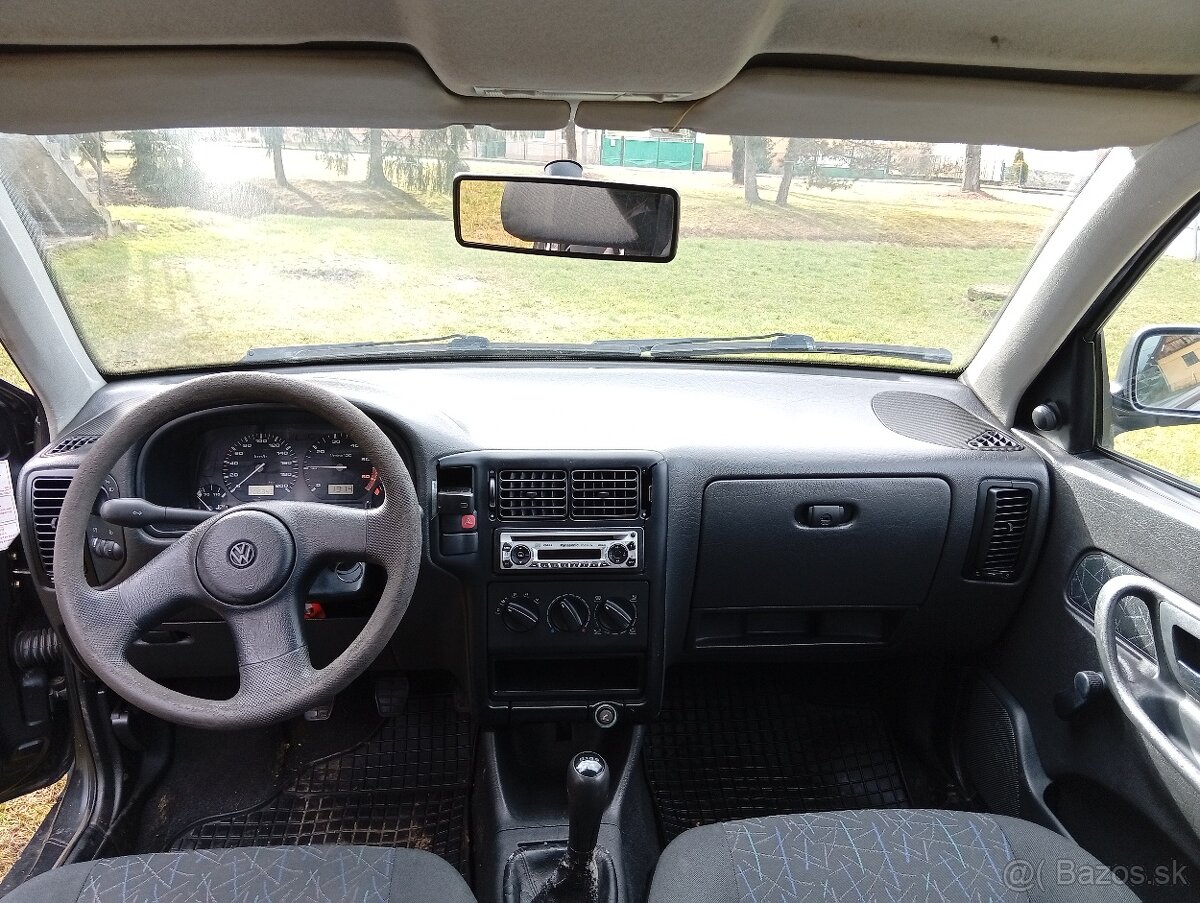 Volkswagen Polo Classic 1.4 benzín - 2