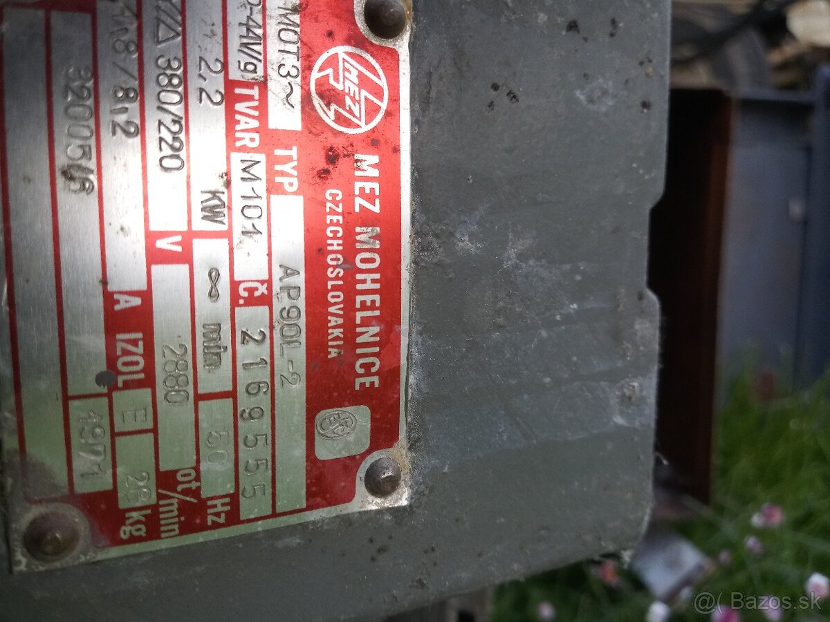 Predam hobľovačku 30cm valec - 2