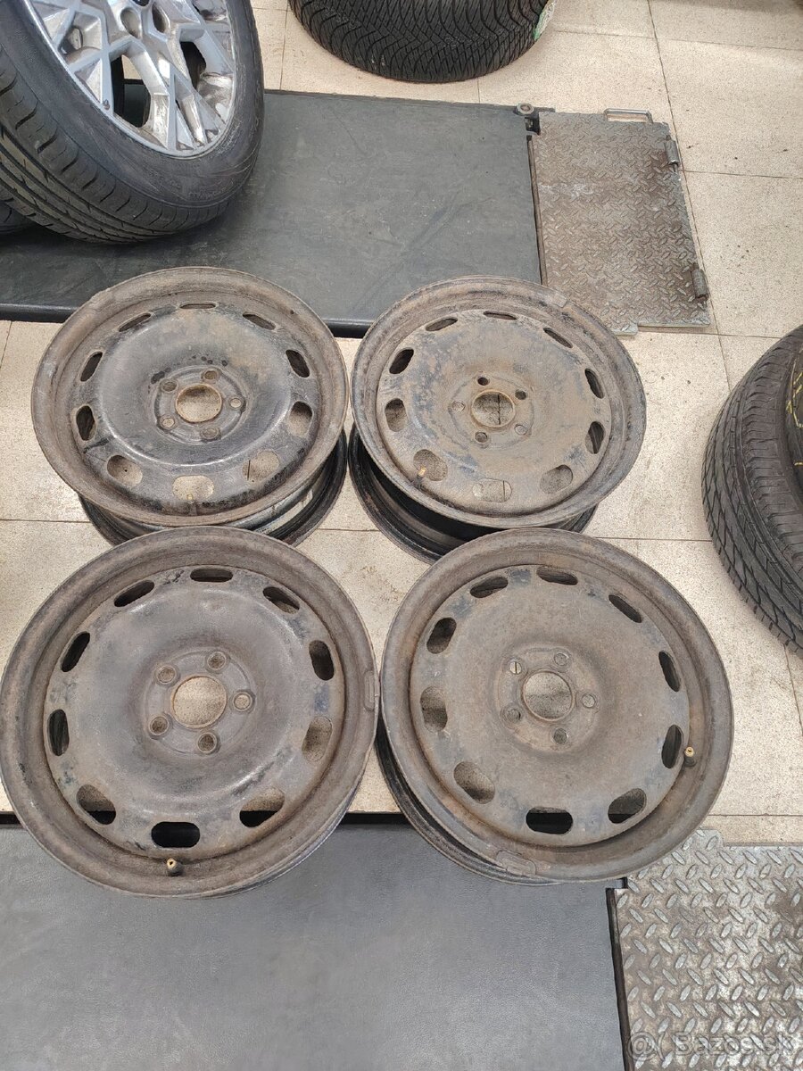 Disky 15 plechové Octavia - 2