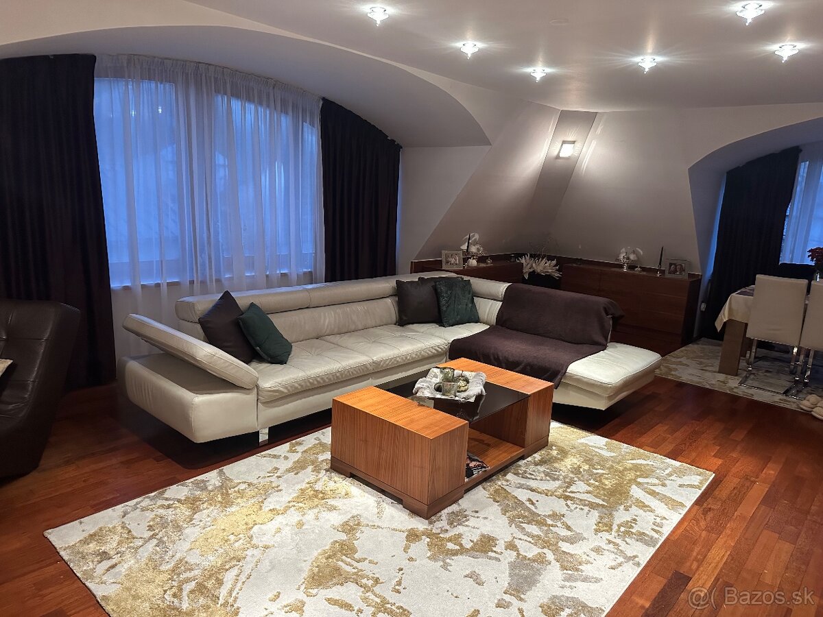 Moderný používaný gauč - 2