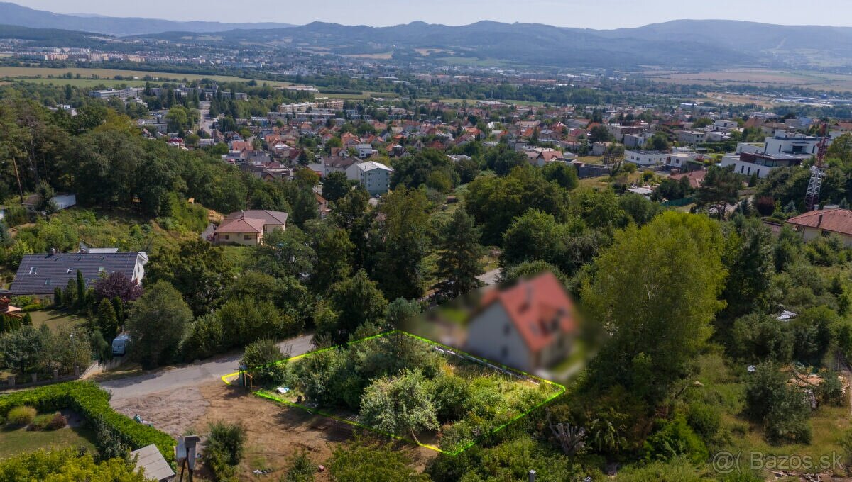 Jedinečný stavebný pozemok s úžasným výhľadom Bojnice - 2