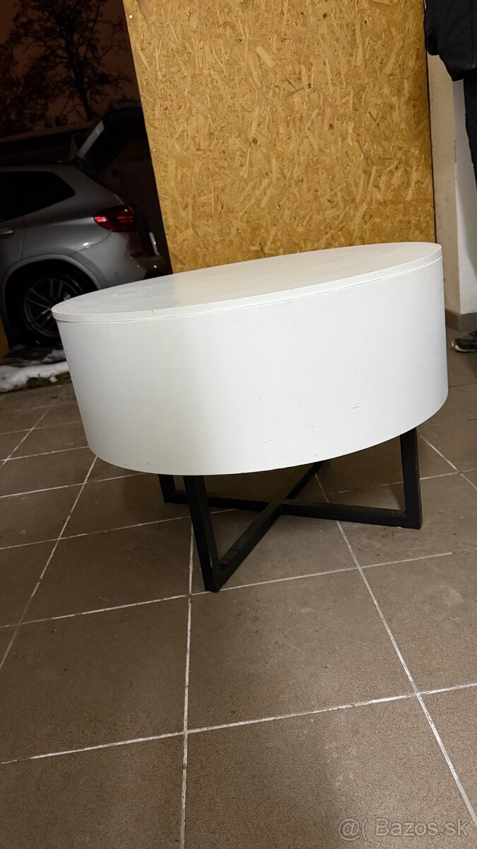 moderny nizky stolik s uloznym priestorom - 2