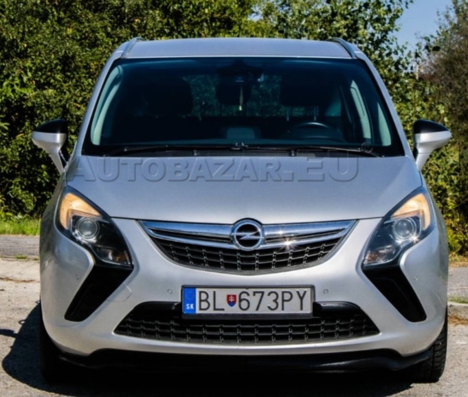 Predam Opel zafira tourer 2014" - 2