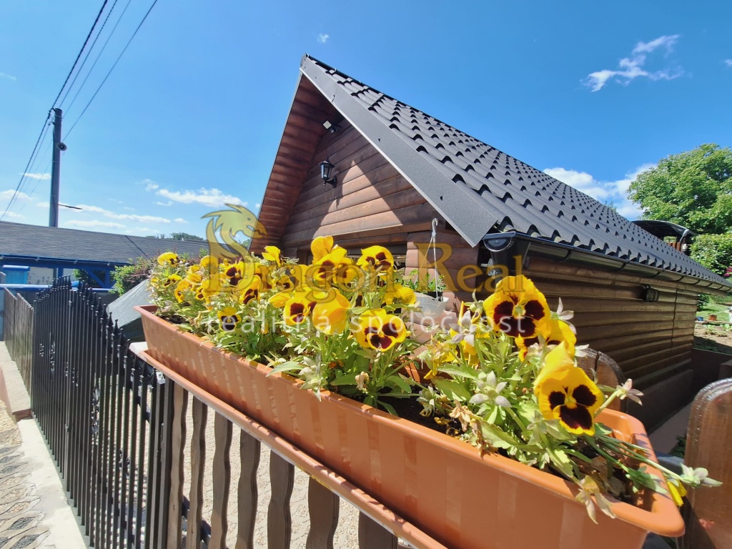 PREDAJ – Rodinný dom s garážou a altánkom – ČERVENÁ VODA - 2