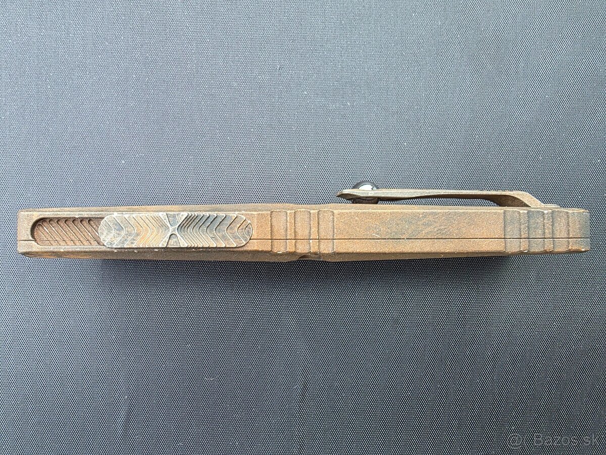 Microtech Combat Troodon Gen III Plague Outbreak - 2