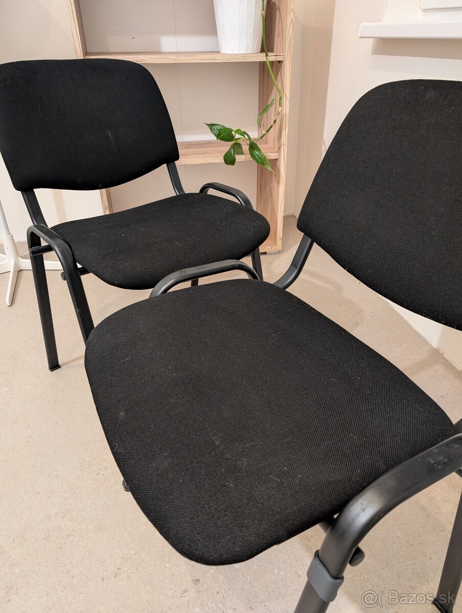 Čierne stoličky - 2