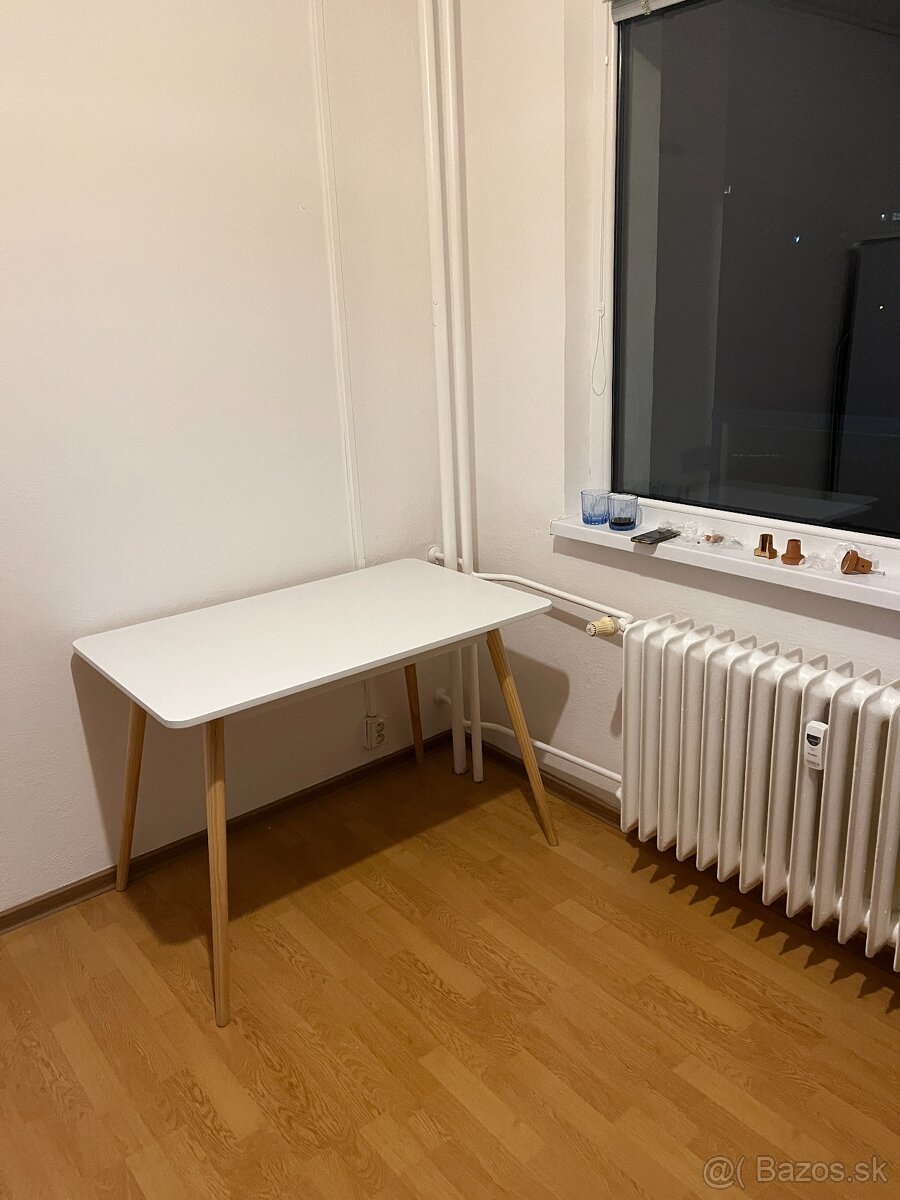 Kuchynský Stôl - 2