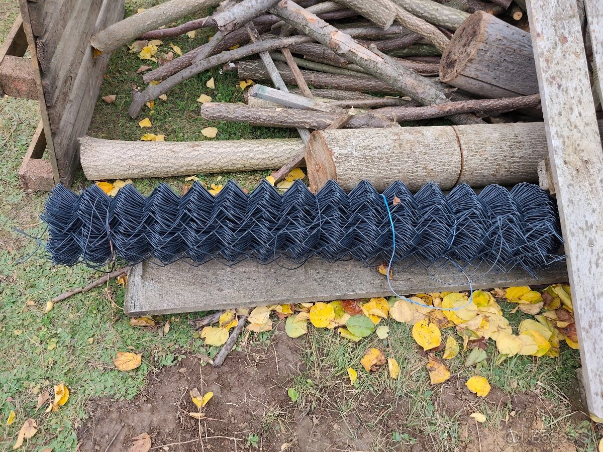 Podhrabove dosky, pletivo 125cm, sponkovacie klieste, spony - 2