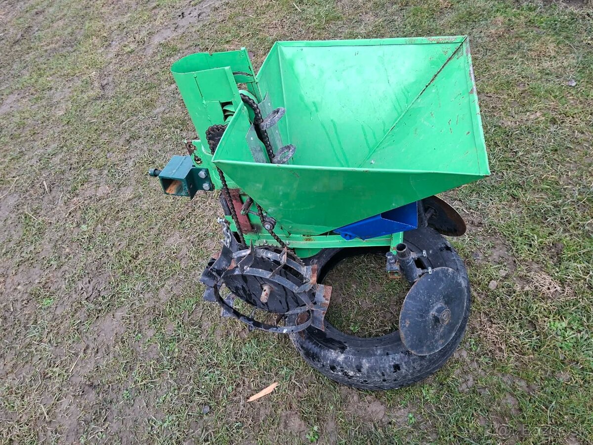 Jednoriadkový sadzač zemiekov - 2