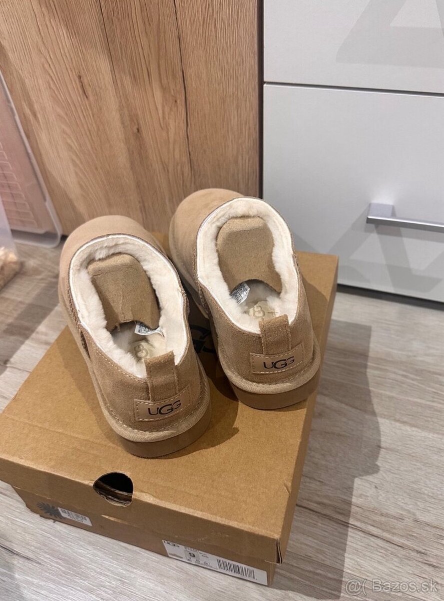UGG micro classic papuče 40velkosť - 2