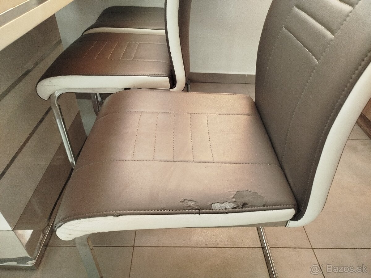 Kuchynský stôl - 2