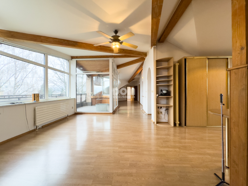 rkDOM | 4 - izbový byt s terasou v Žiline - 2