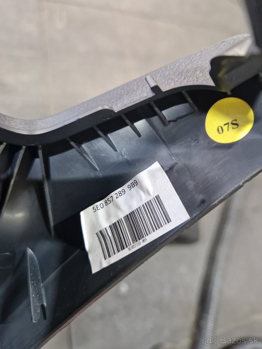 Lakťová opierka Škoda Octavia 3 - 2