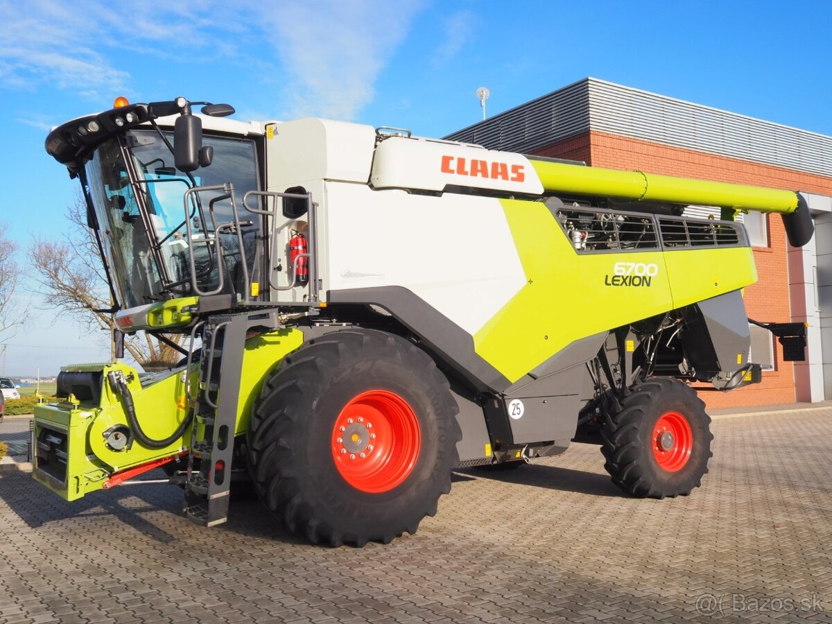 Claas Lexion 6700 + V930 - 2