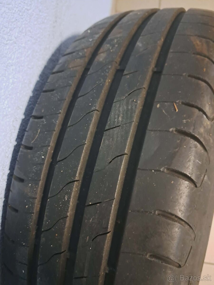 Predám pneumatiky z diskami 195/65 r15 - 2