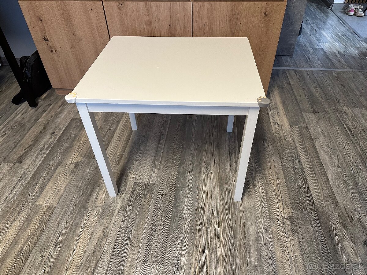 Detský stolík a stoličky - 2