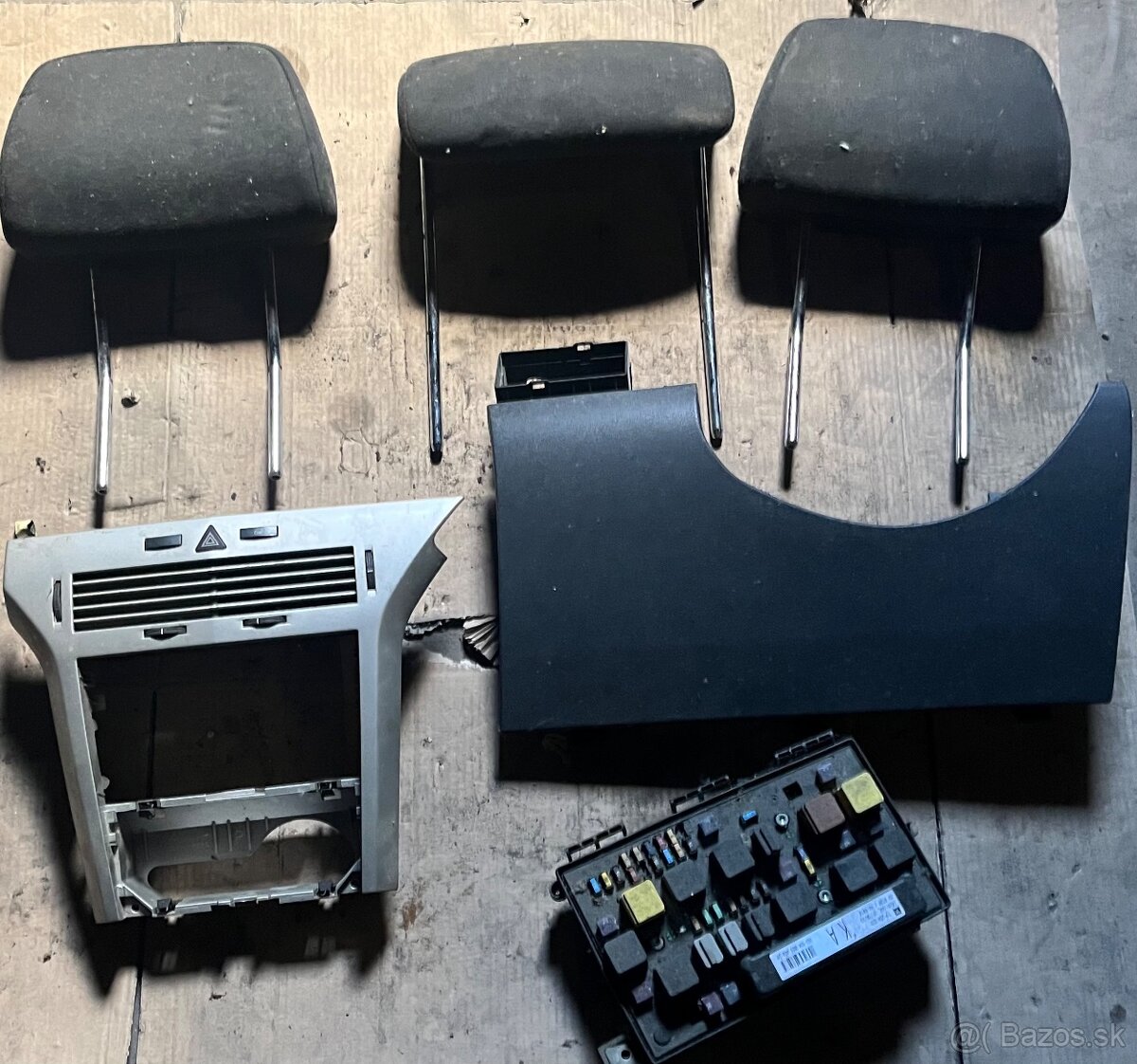 Vsetko komplet za 100e Opel Astra H Cierna - 2