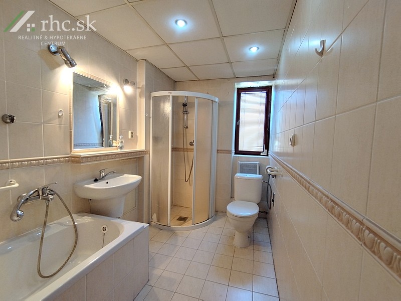 2 IZB. BYT - A. PAVLOVA, STROPKOV - 2