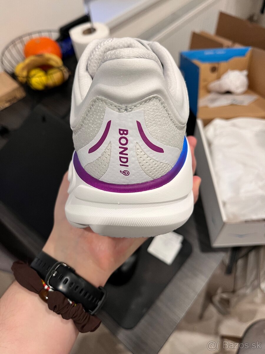 Predám tenisky Hoka BONDI9 Wide - 2