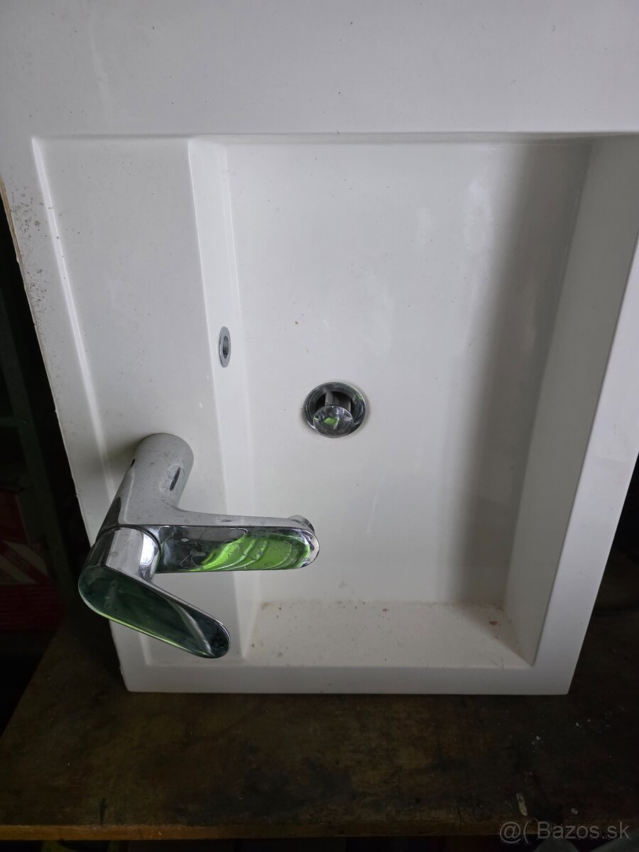 Umývadlo s batériou hangrohe - 2