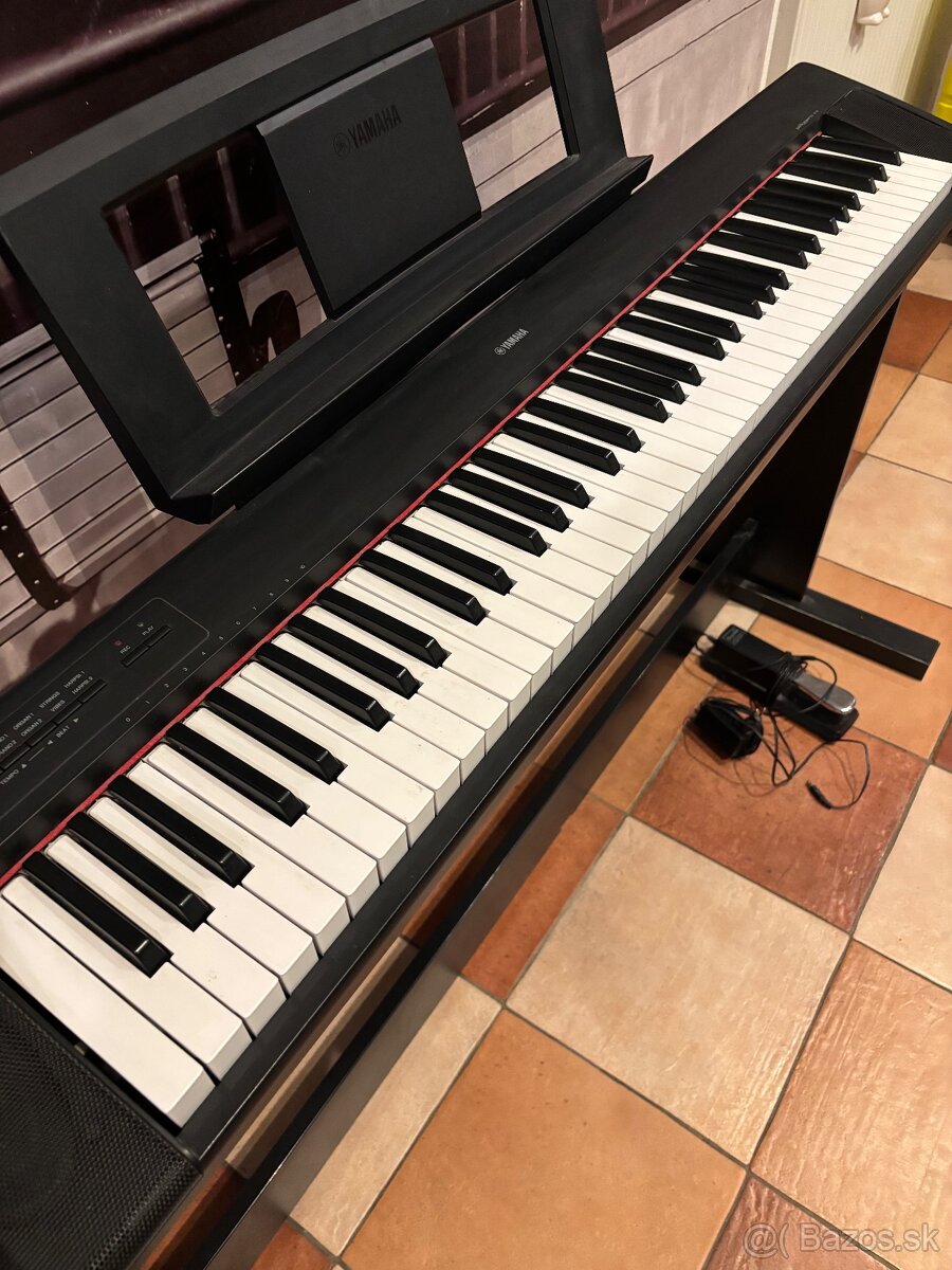 Predám digitálne piano Yamaha piaggero NP32 - 2