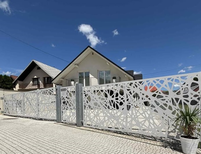 Brány, ploty, zábradlia, bráničky, plotové dielce, pergoly - 2