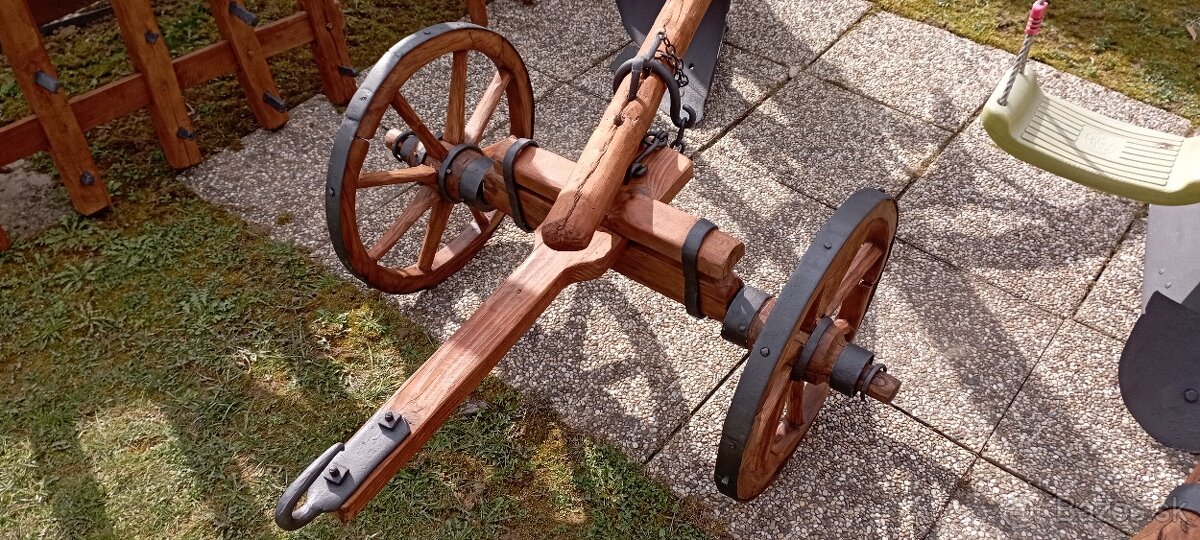 Starý drevený konský pluh 4 - 2
