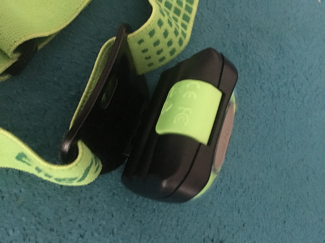 Predám čelovú lampu Energizer na AAA batérie - 2