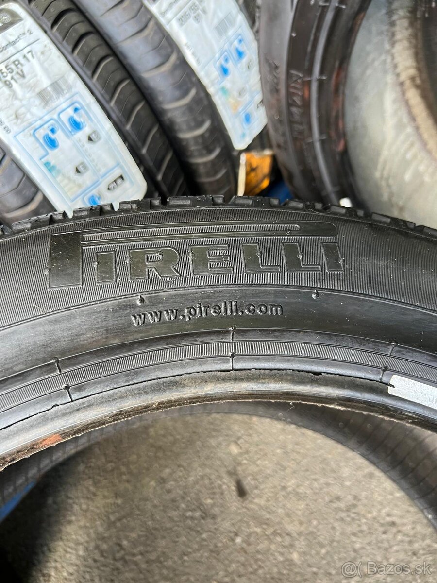 Celoročné pneumatiky pirelli 275/45R21 - 2