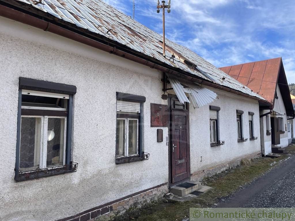 Dom na rekonštrukciu vhodný na chalupu v obci Smolník – pohled 2