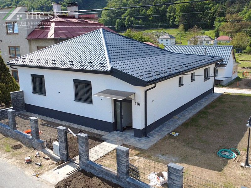 NADŠTANDARDNÝ RODINNÝ DOM S WELLNESS - 7 min. od HUMENNÉHO - 2