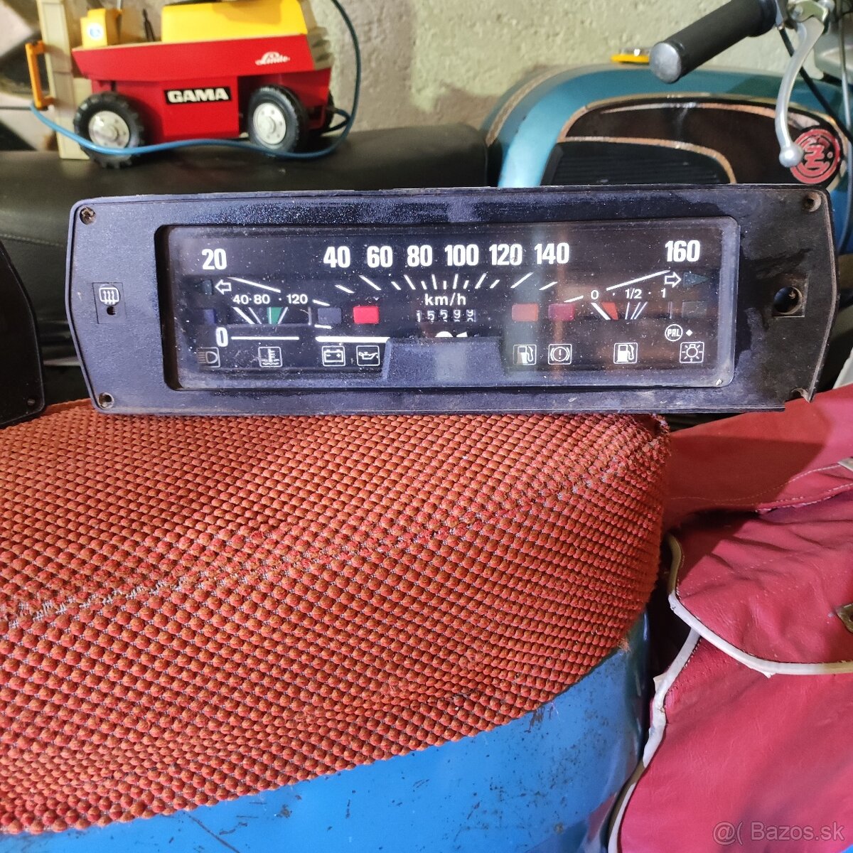 Tachometre škoda. - 2