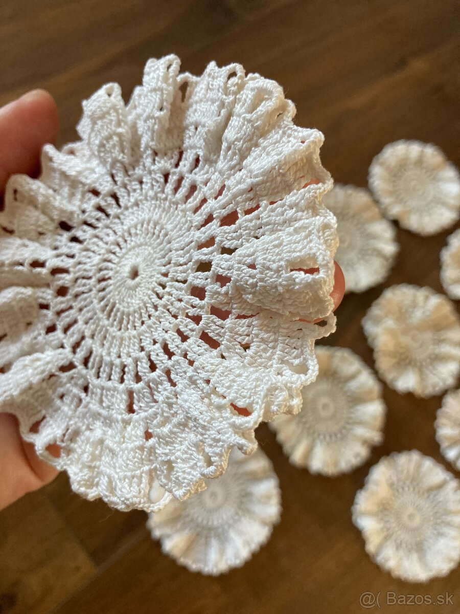 10 dielny set háčkovaných obrúskov v top stave - 2