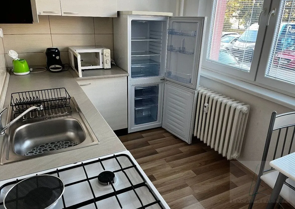 Na prenájom - dvojizbový byt v centre Nového Mesta nad Váhom - 2